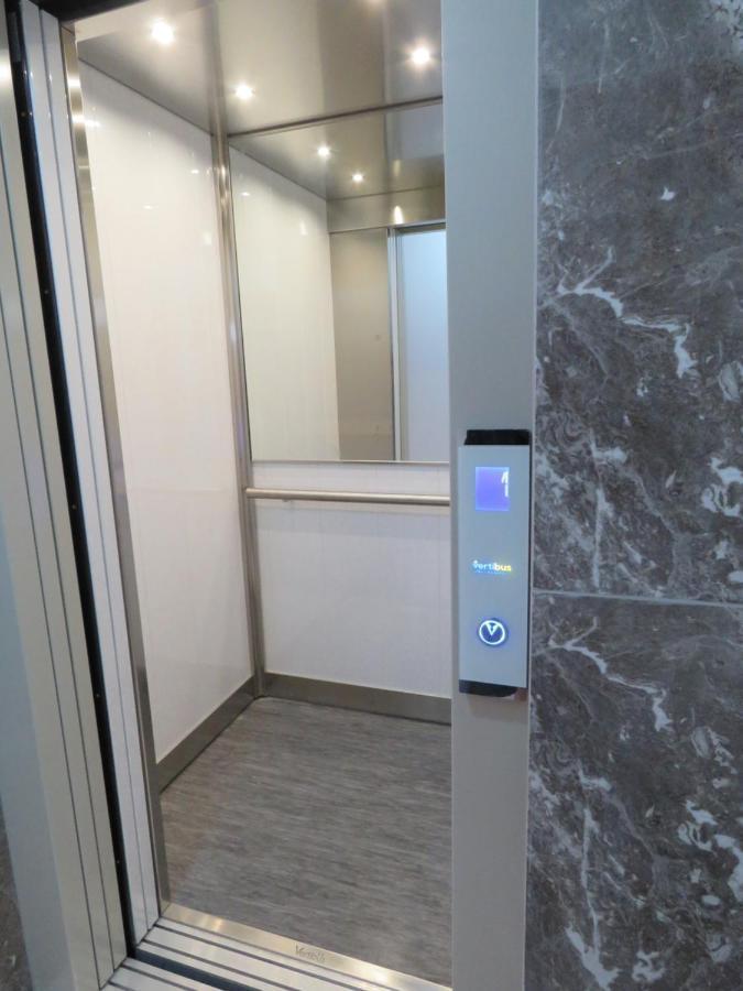 Aquamarine Sea Front Apartments - Second Floor Марсаскала Екстериор снимка