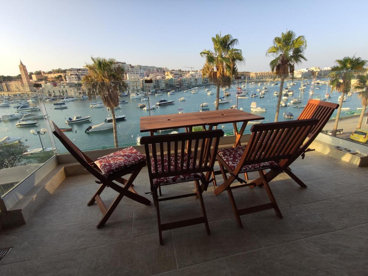 Aquamarine Sea Front Apartments - Second Floor Марсаскала Екстериор снимка